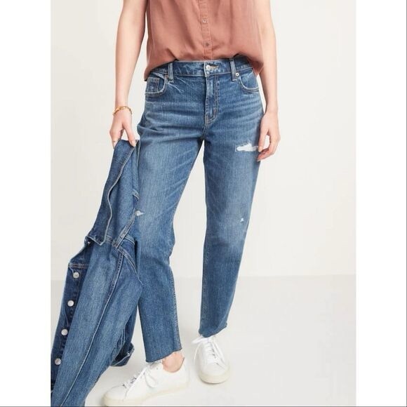 Old Navy Mid-Rise Boyfriend Straight Ripped Cut-Off Jeans • Size 14 - Picture 12 of 12